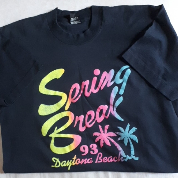 Vintage 'Spring Break' Graphic Tee - Picture 4 of 7